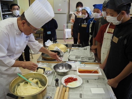 上美生中学校調理実習