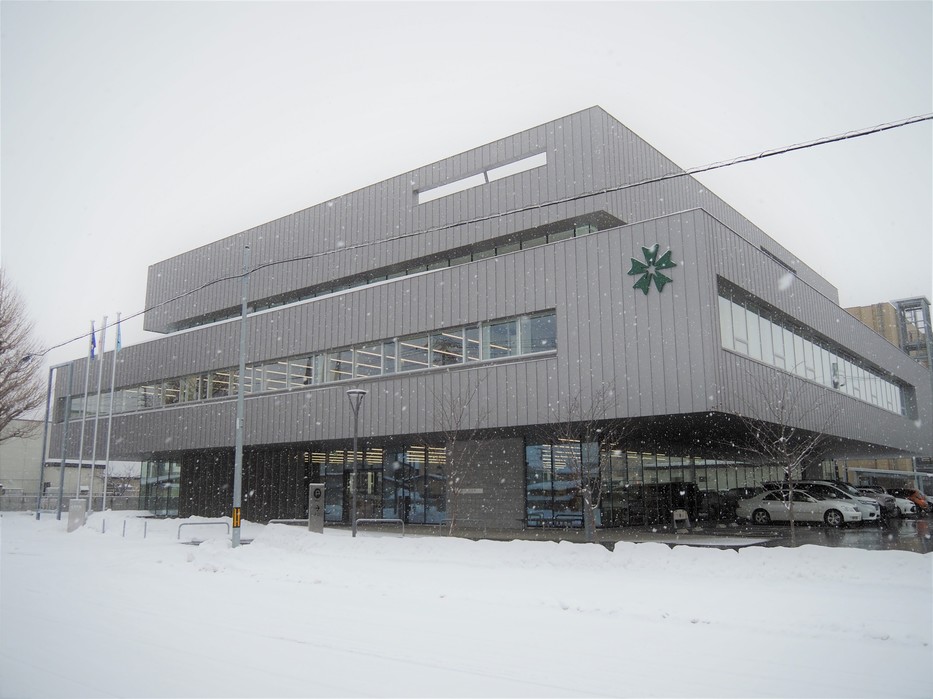 芽室町役場庁舎外観